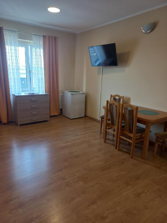 Pod Kogucikiem Aparthotel Krzyzanowice Bagian luar foto